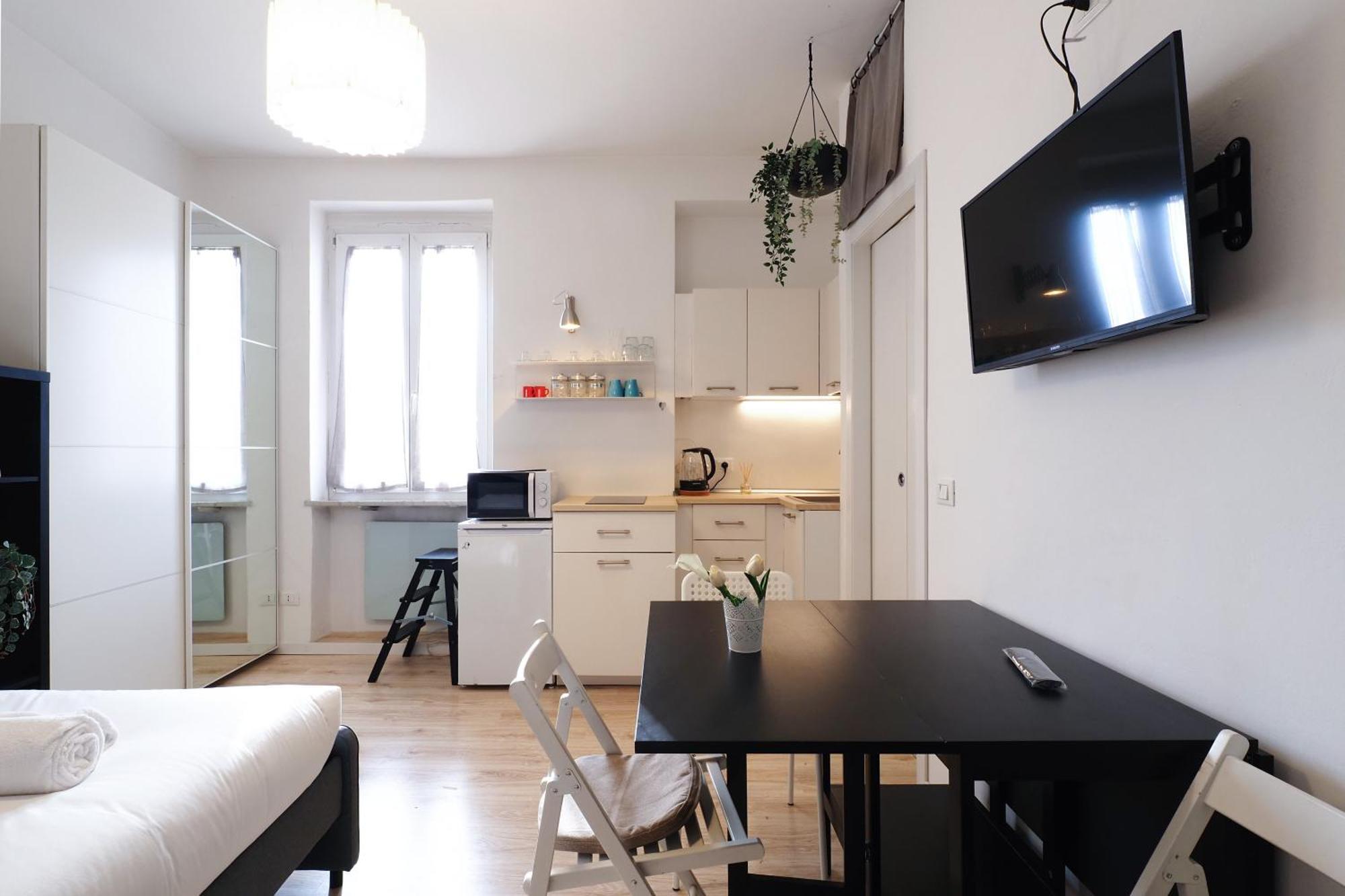 Primopiano - Meda 51 Apartment Milan Bagian luar foto